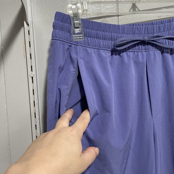 Athleta Lightweight Arrival Pant Size 4 Adonis Purple Cropped Loose Fit Pockets - Picture 4 of 8